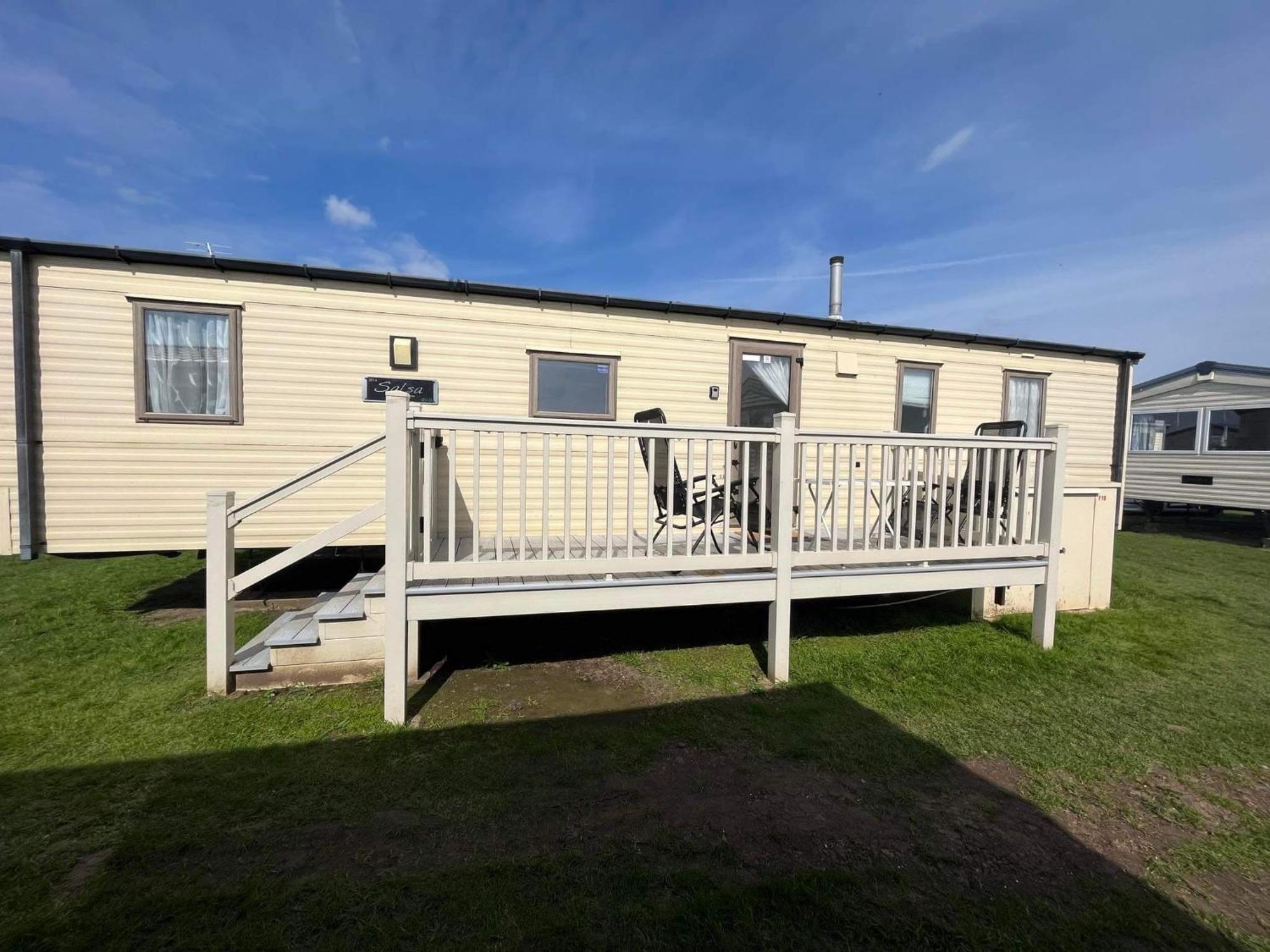 Lyntons 3 Bedroom Caravan Pets Stay Free Linen Included Хечем Экстерьер фото